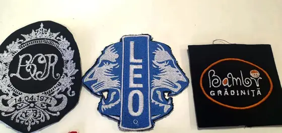 Embleme brodate la comandă